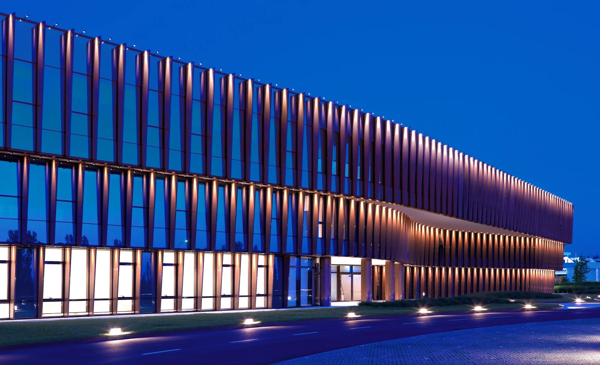 facade lighitng design buildings